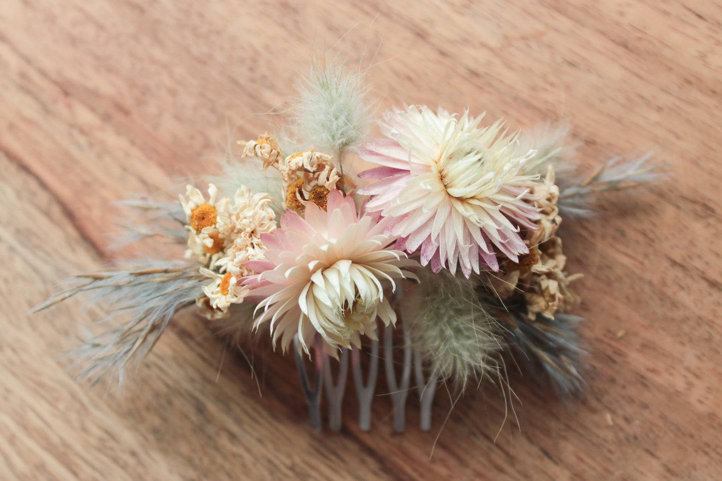 Haarkamm mit Trockenblumen "Flora"