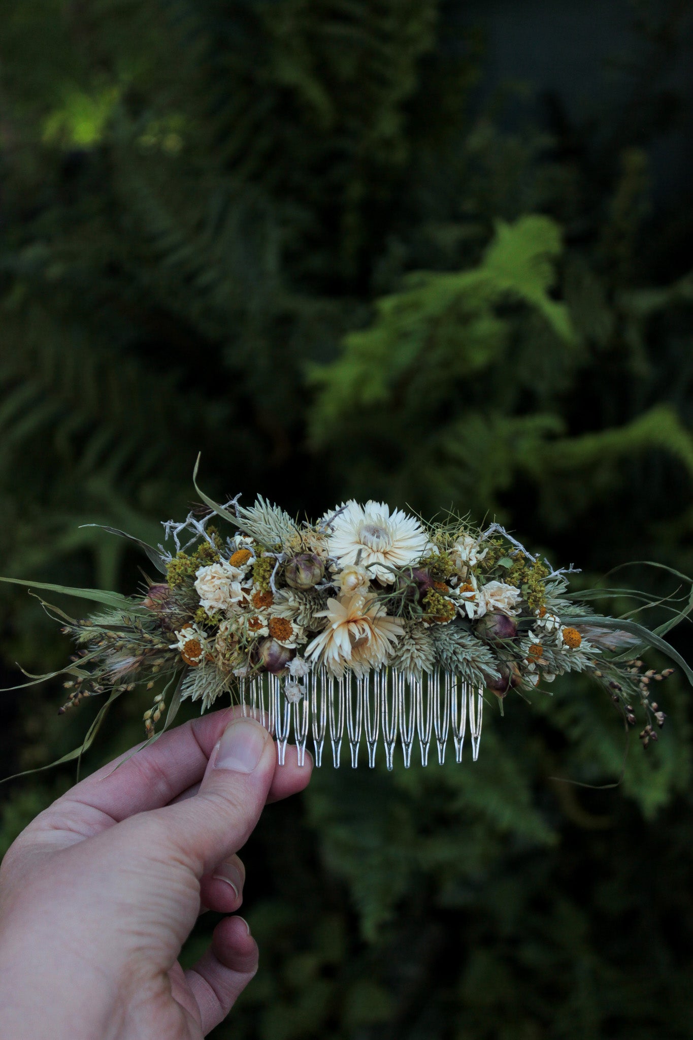 Haarkamm mit Trockenblumen "Andrea"