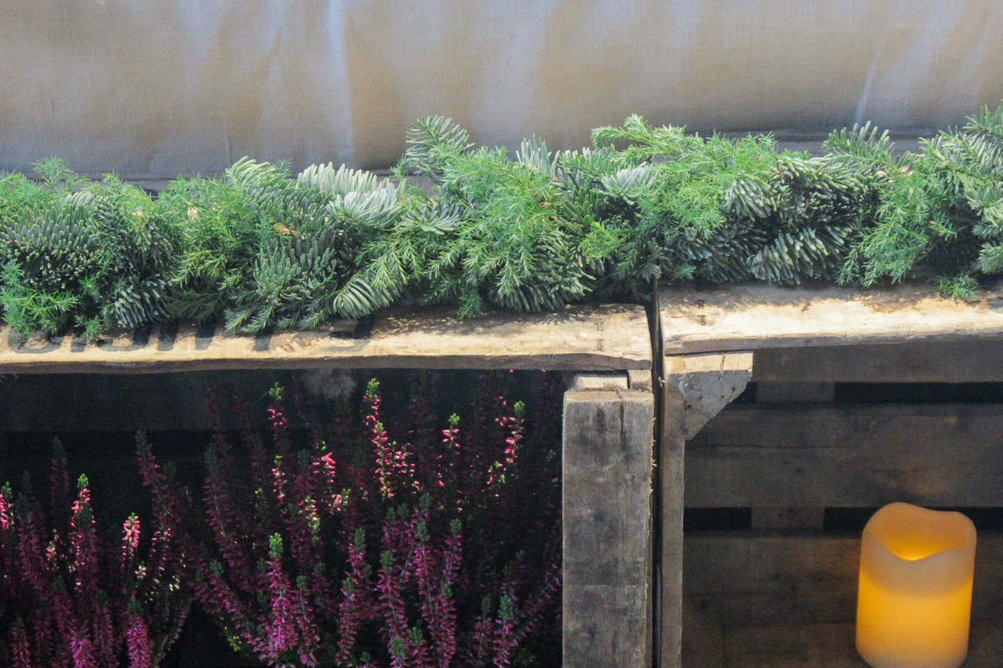 Girlande aus frischem Grün