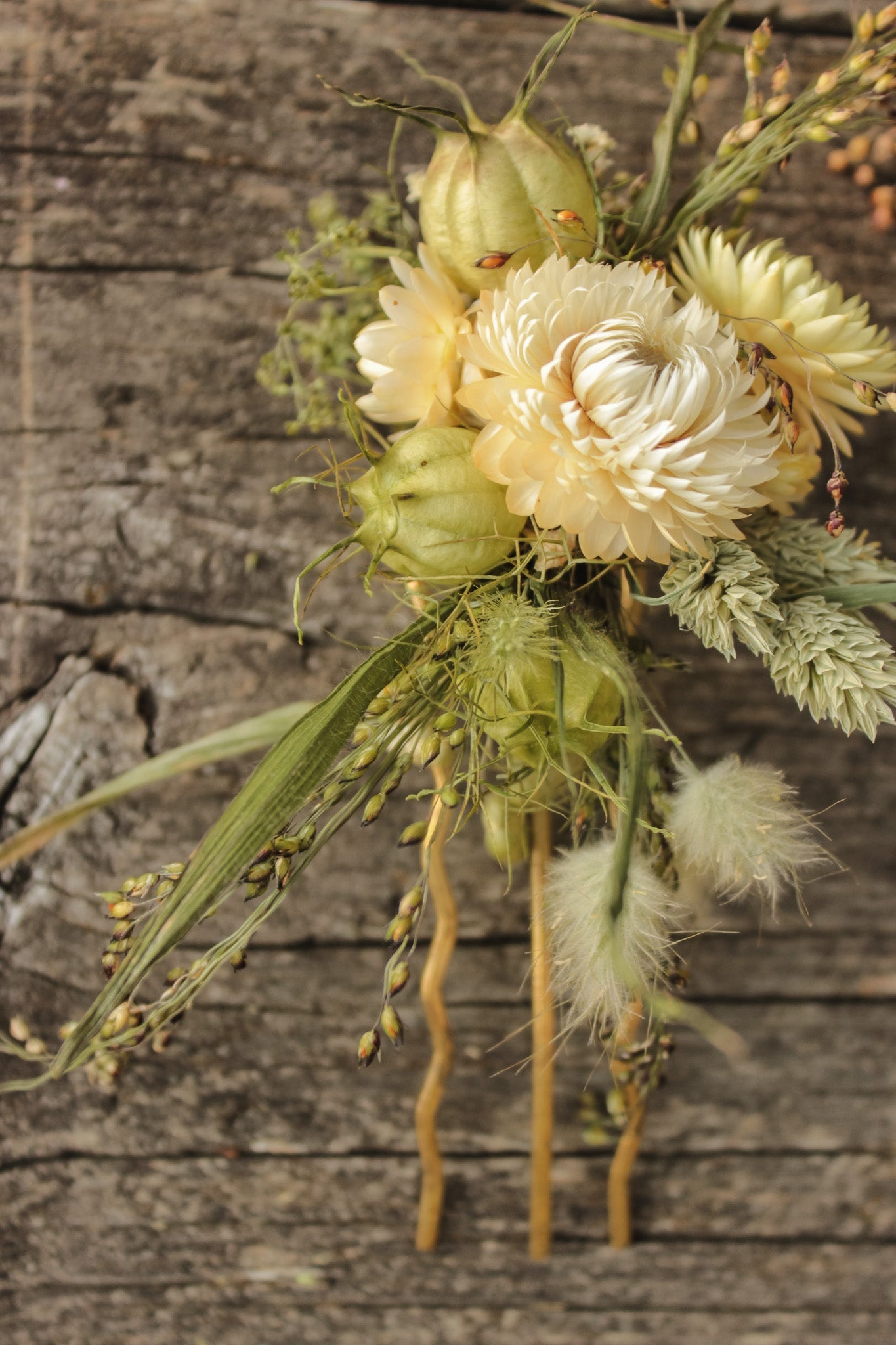 Haarnadel mit Trockenblumen "Nora" für langes Haar